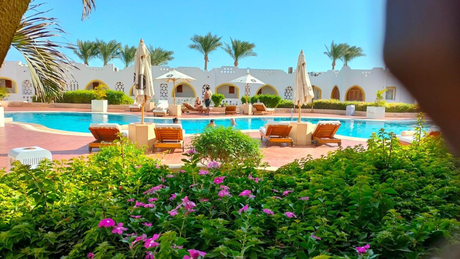 Hotel Domina Coral Bay Prestige Sharm El-Sheikh Exterior foto